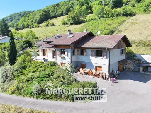 Maison 8 pièces 225 m² · à Ayse · 225 m² · 650 000 €