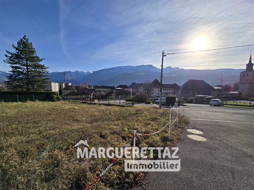 Terrain, terrain 718 m² — Marignier (Haute-Savoie) · 185 000 €
