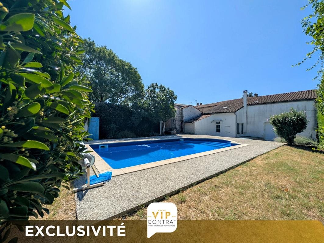 Maison à vendre, 264m², Saint-Sever-de-Saintonge
