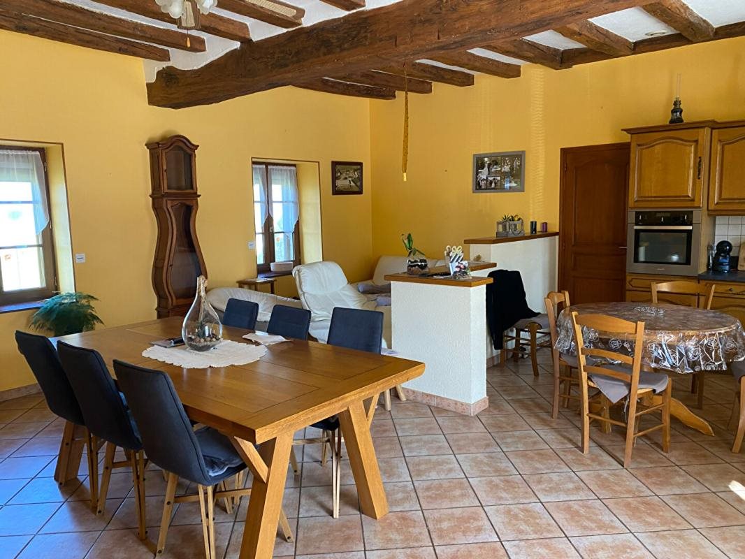 Maison à vendre, 160m², Charnizay
