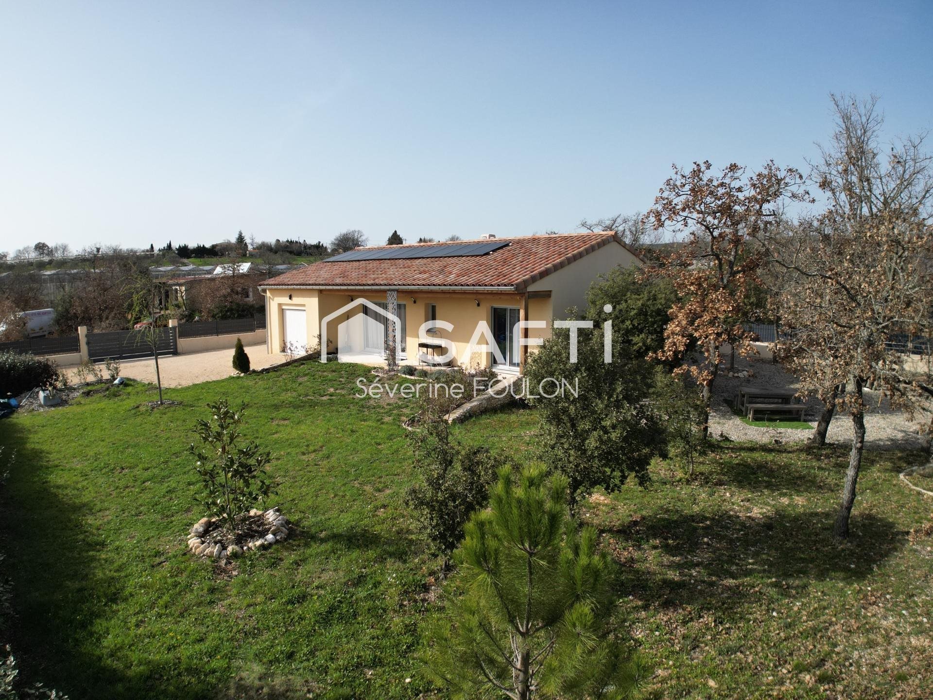 Maison à vendre, 105m², Saint-Saturnin-lès-Apt