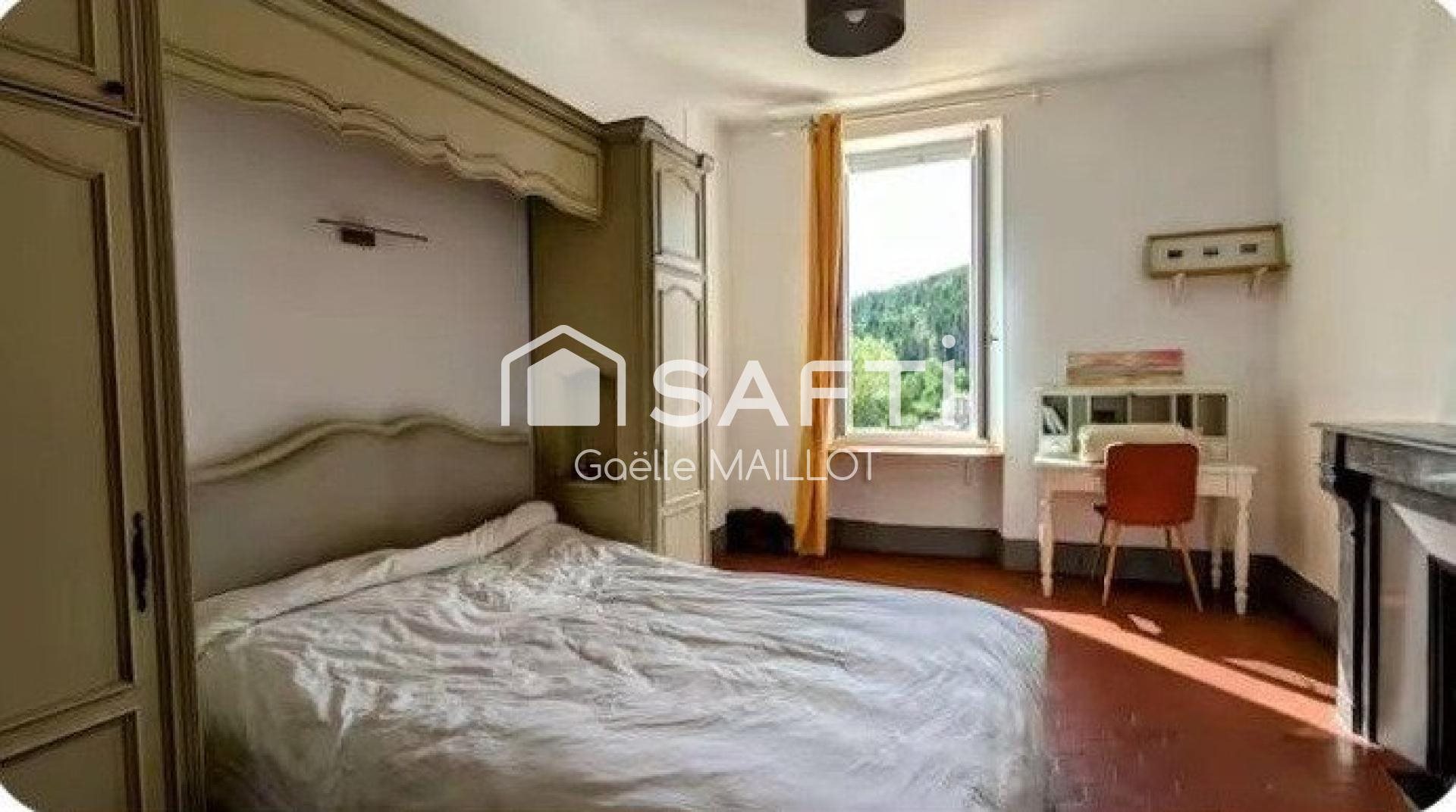 Maison à vendre, 284m², Saint-Laurent-de-Cerdans