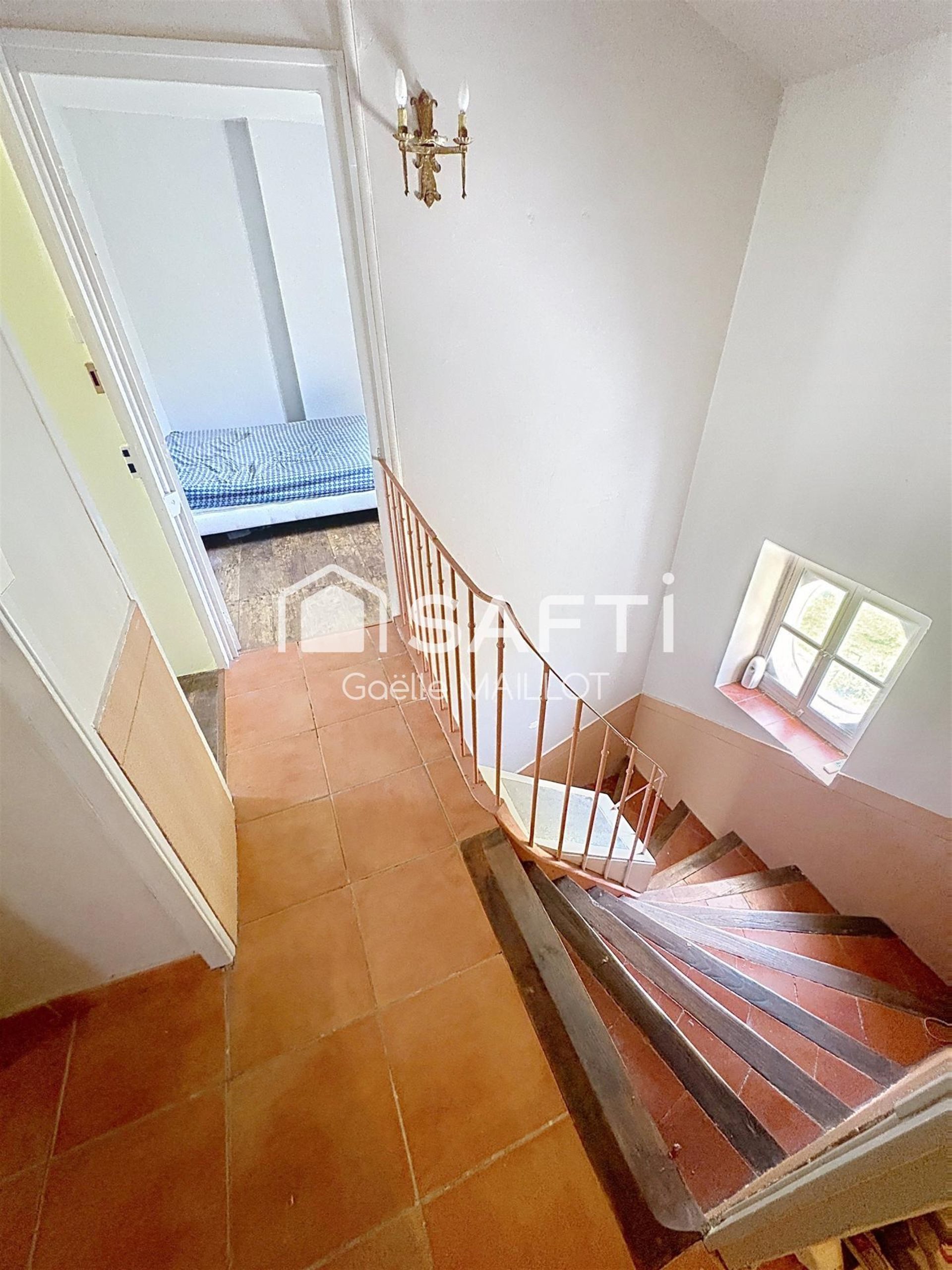 Maison à vendre, 162m², Saint-Laurent-de-Cerdans