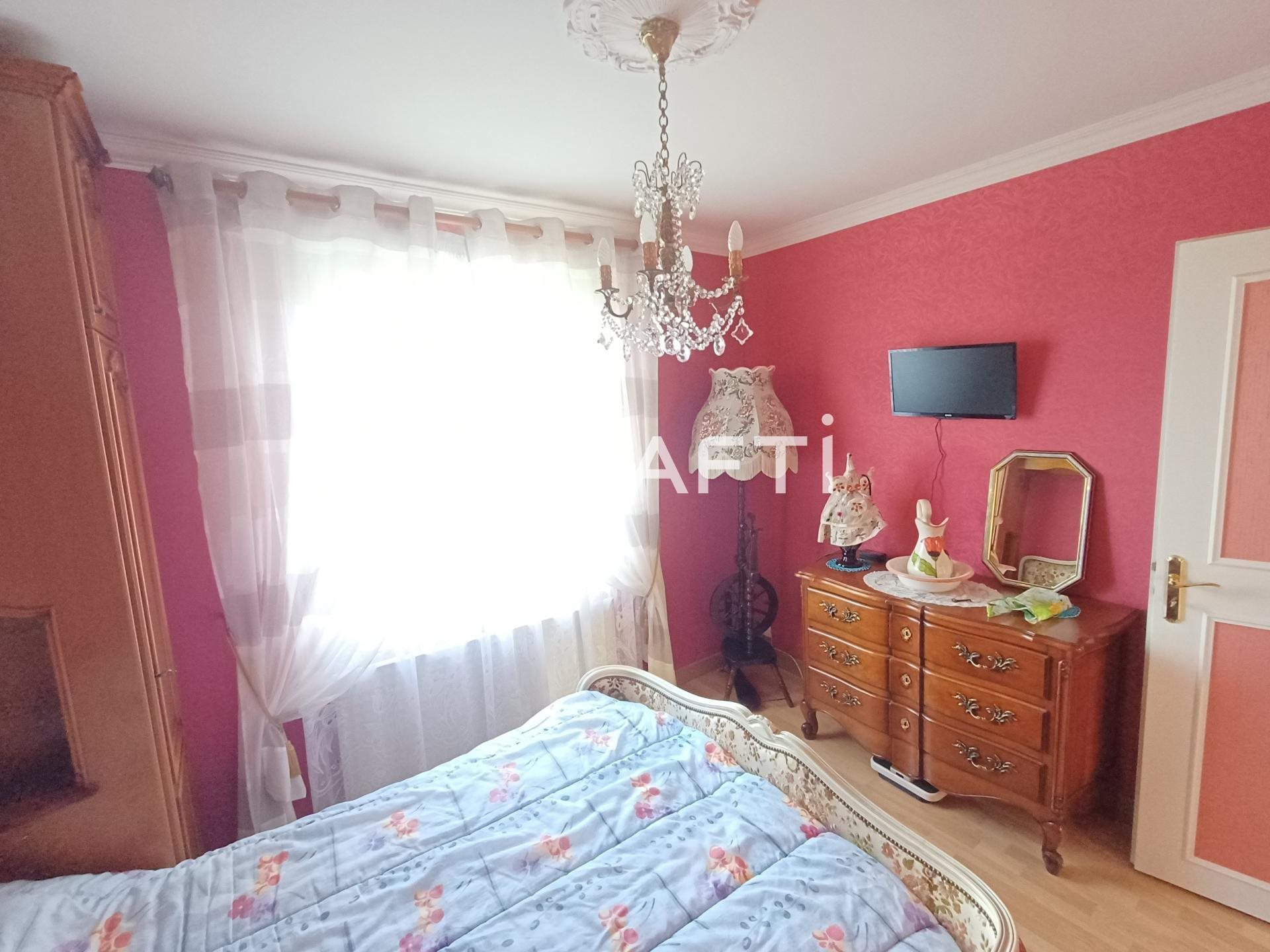 Maison à vendre, 92m², Donnemain-Saint-Mamès