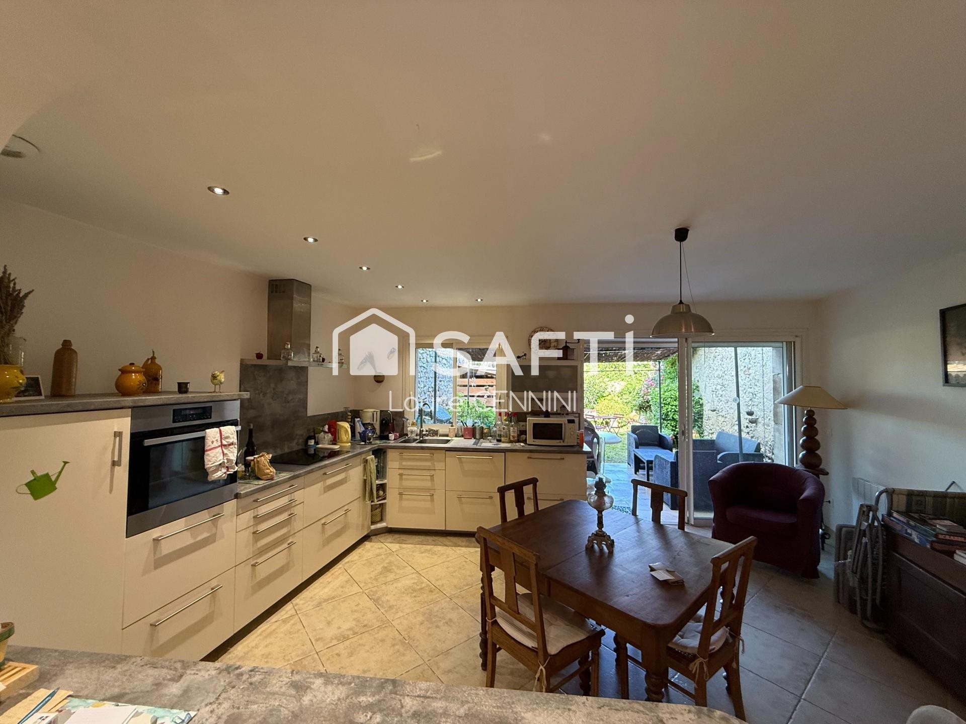 Maison à vendre, 150m², Valréas