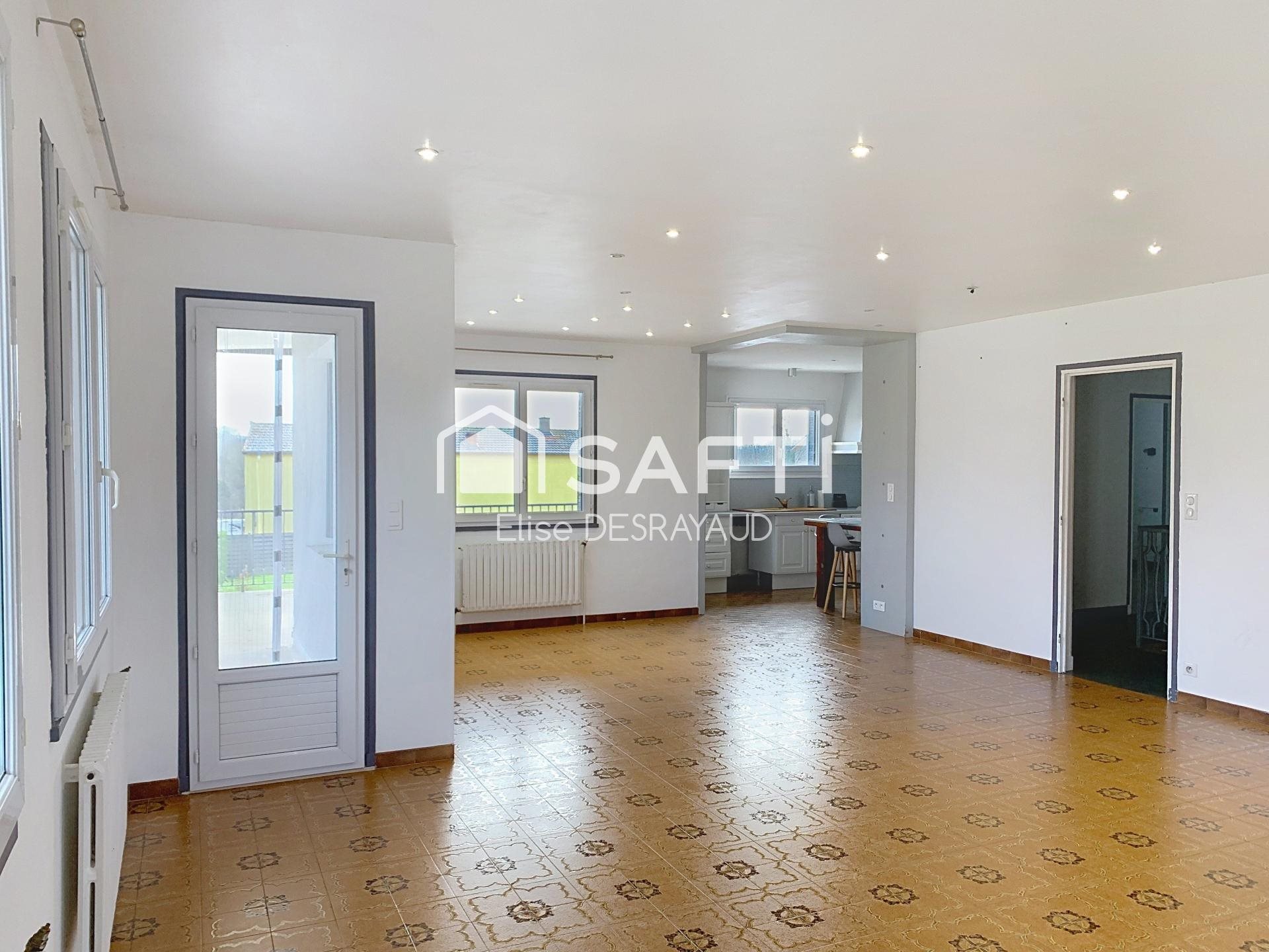 Maison à vendre, 167m², Azé