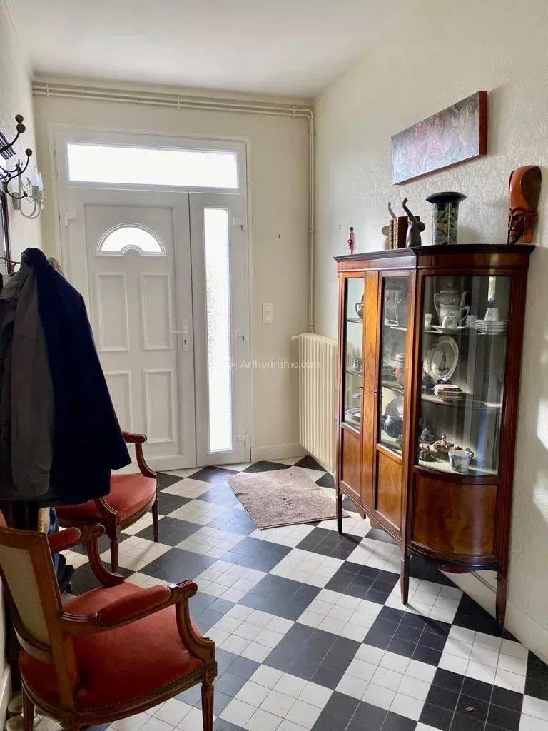 Maison à vendre, 239m², La Chartre-sur-le-Loir