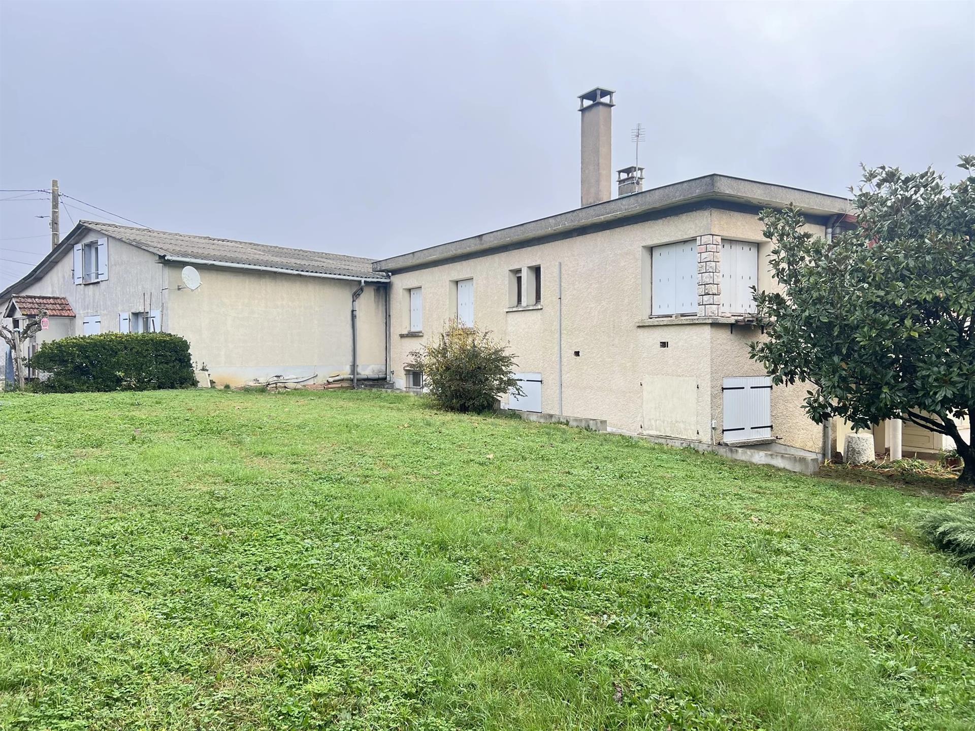 Maison à vendre, 274m², Lavit