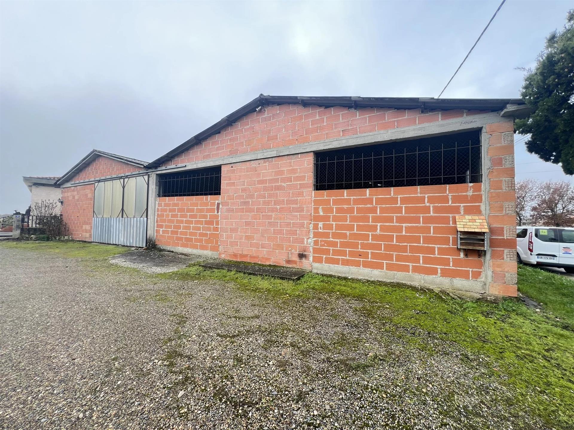 Maison à vendre, 274m², Lavit