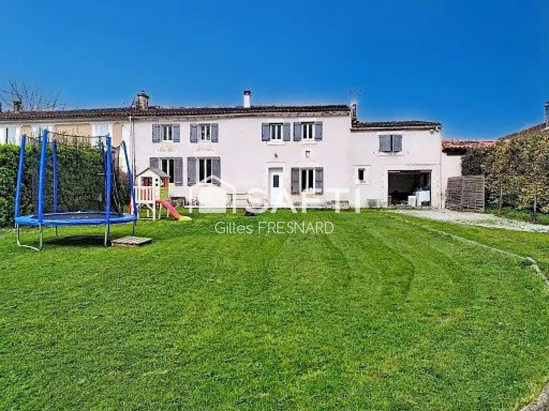 Maison à vendre, 171m², Echebrune