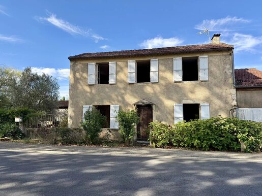 Maison 4 pièces 151 m² · à Saint-Jean-Poutge · 151 m² · 120 000 €