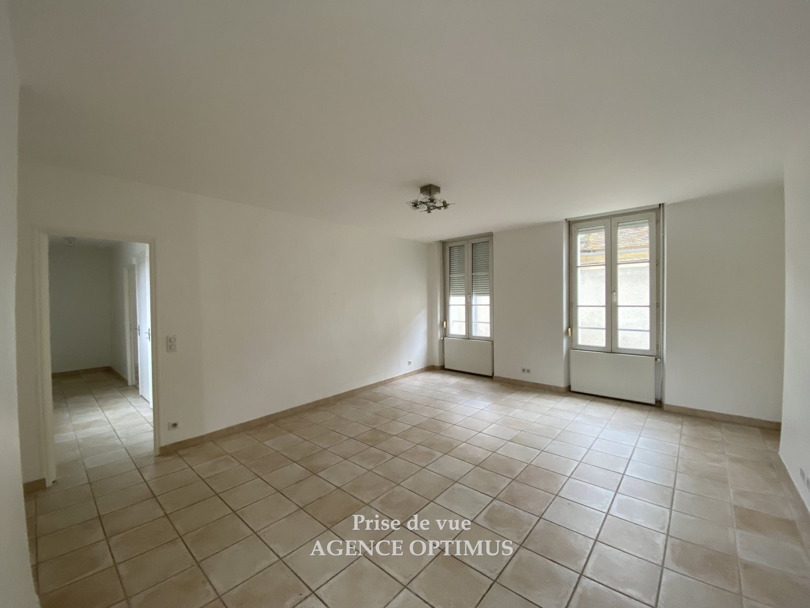 Appartement à louer, 80m², Villeneuve-la-Guyard