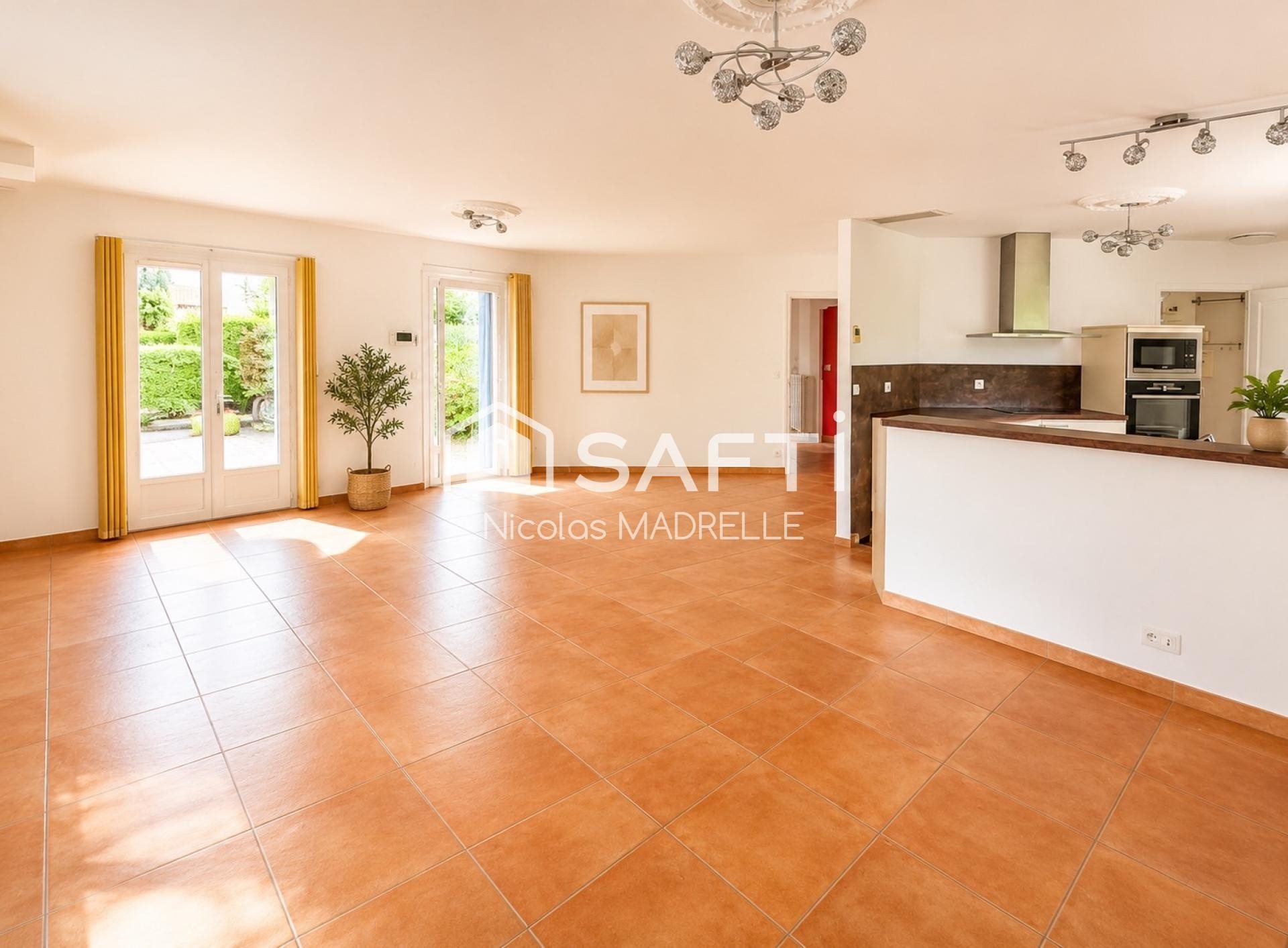 Maison à vendre, 135m², Izon