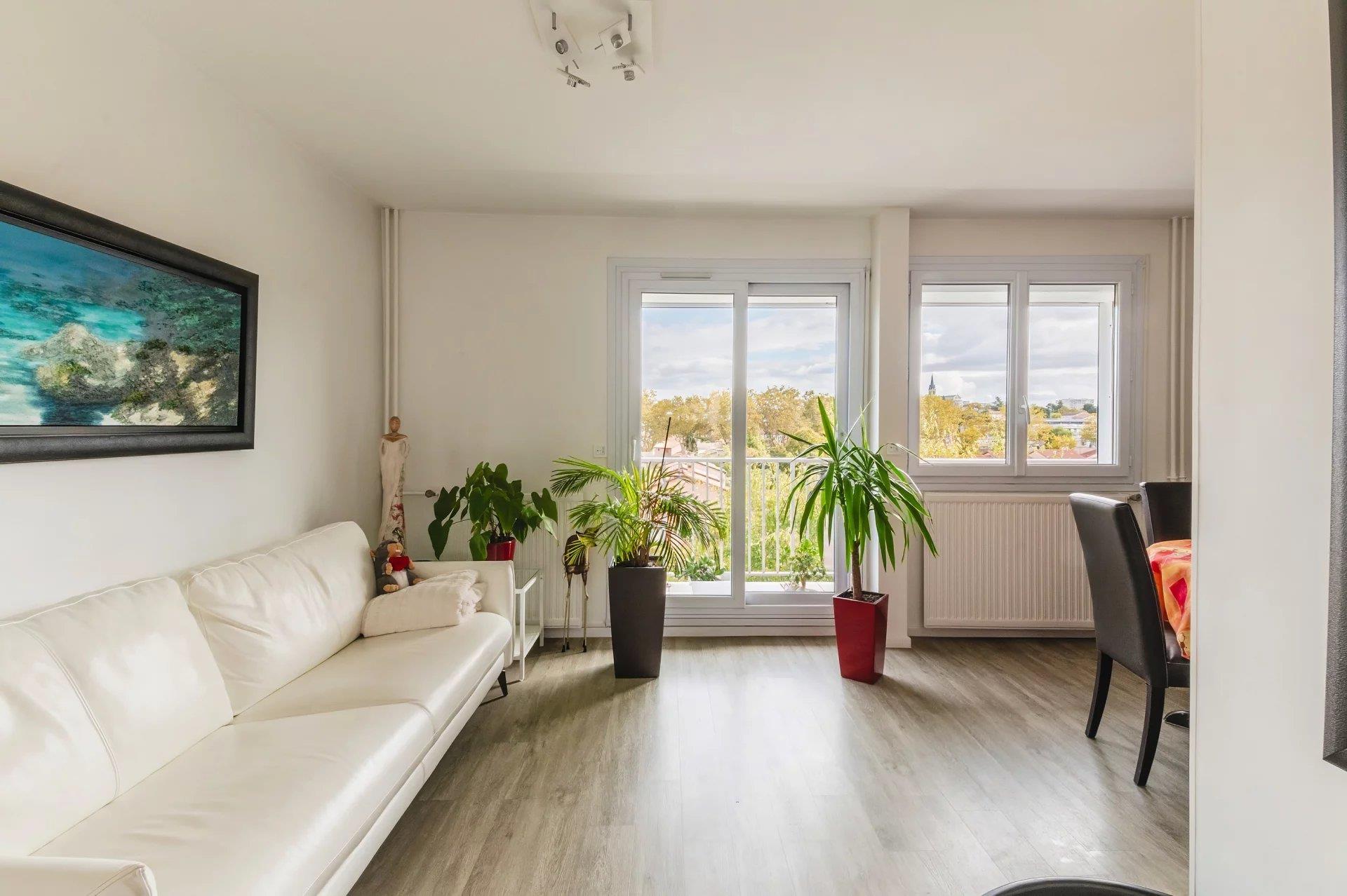 Appartement à vendre, 48m², Rillieux-la-Pape