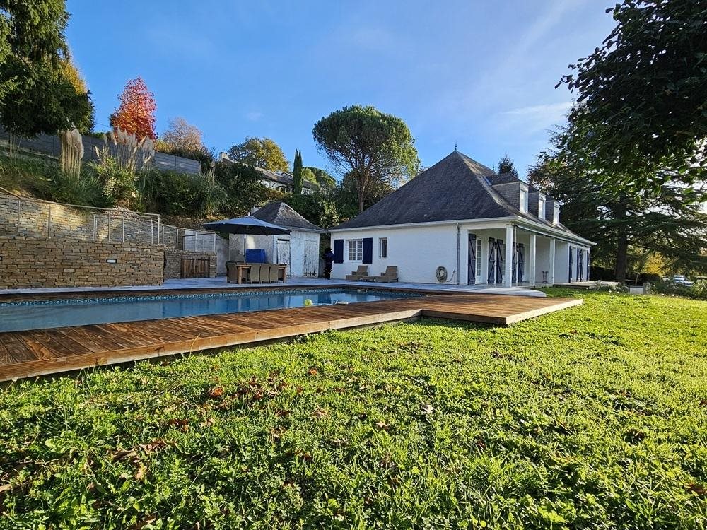 Maison à vendre, 200m², Serres-Morlaàs