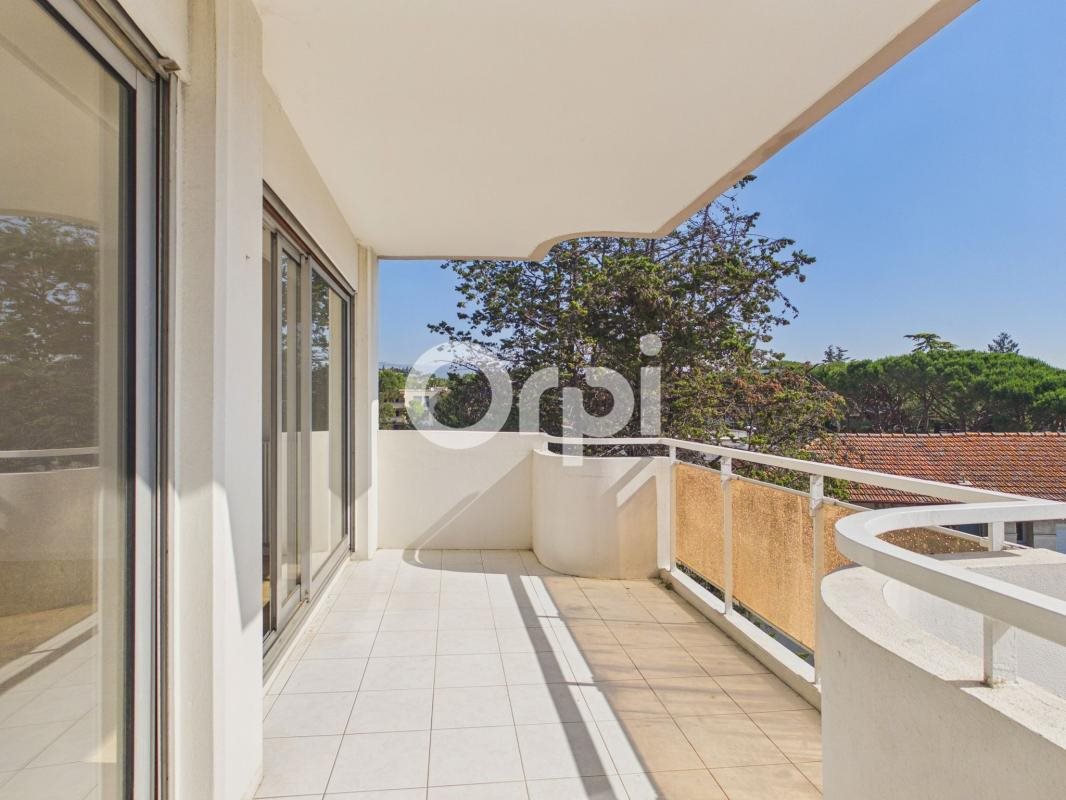 Appartement à vendre, 68m², Mandelieu-la-Napoule
