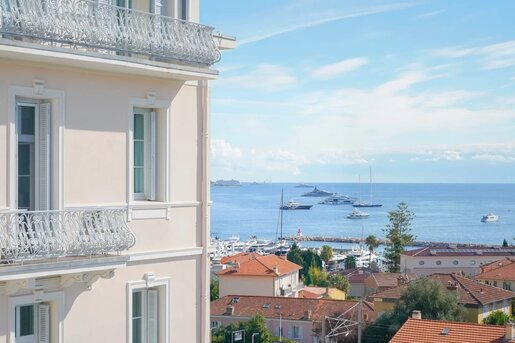 Appartement 4 pièces 106 m² · à Beaulieu-sur-Mer · 106 m² · 1 575 000 €