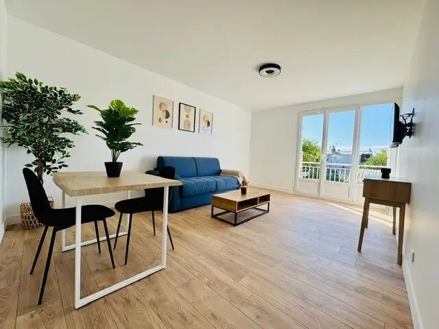Appartement à louer, 48m², Cachan