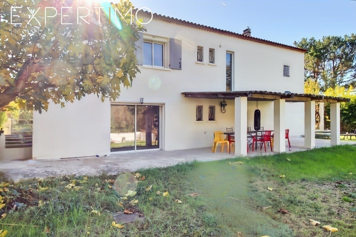 Maison à vendre, 164m², Châteauneuf-le-Rouge