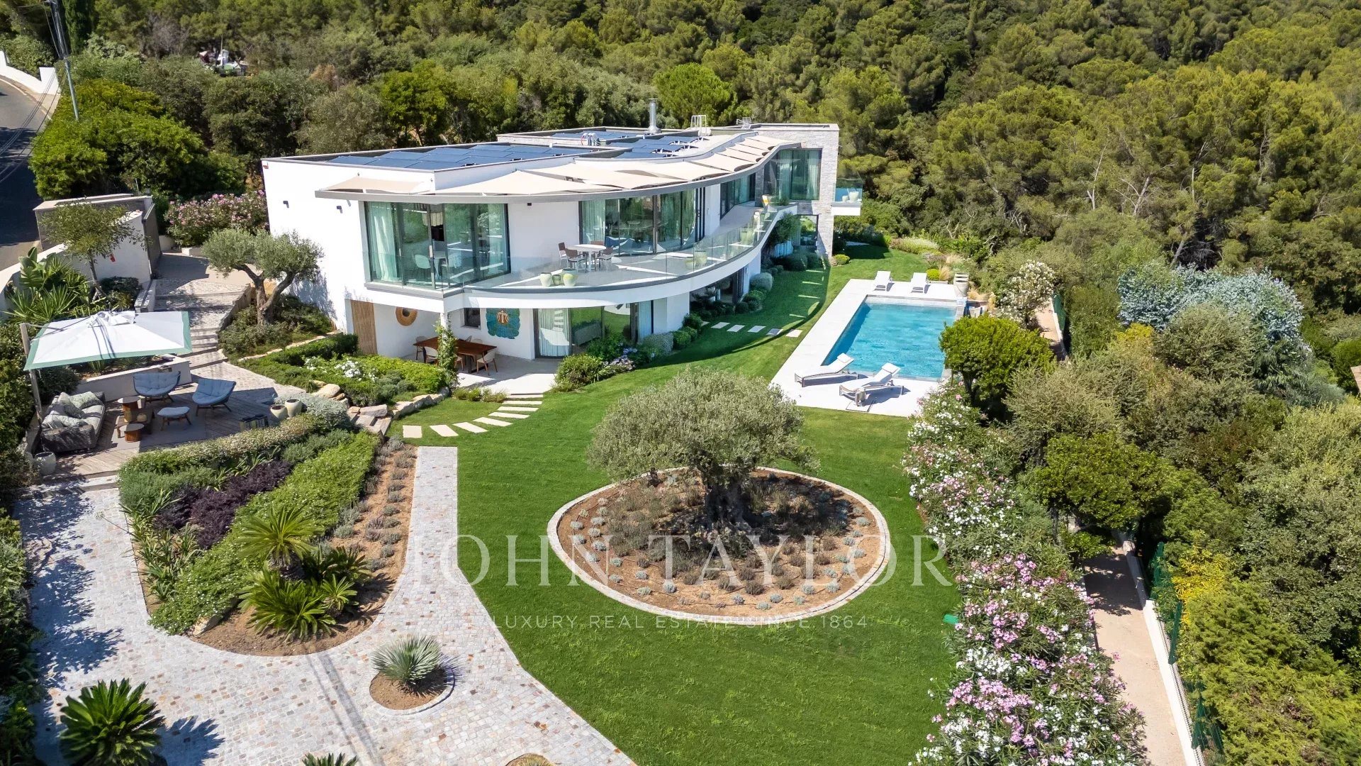 Maison à vendre, 412m², Cavalaire-sur-Mer