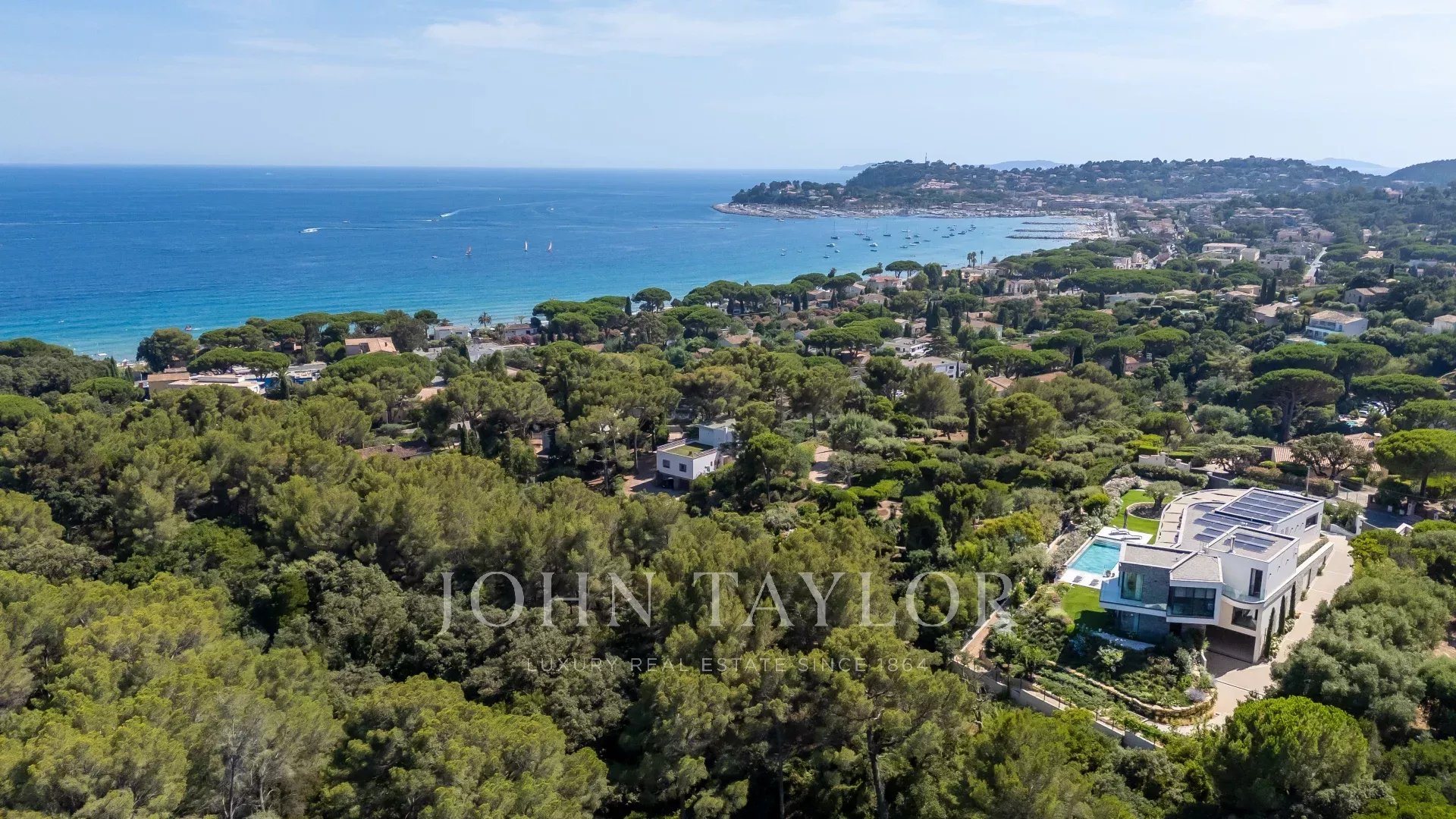Maison à vendre, 412m², Cavalaire-sur-Mer