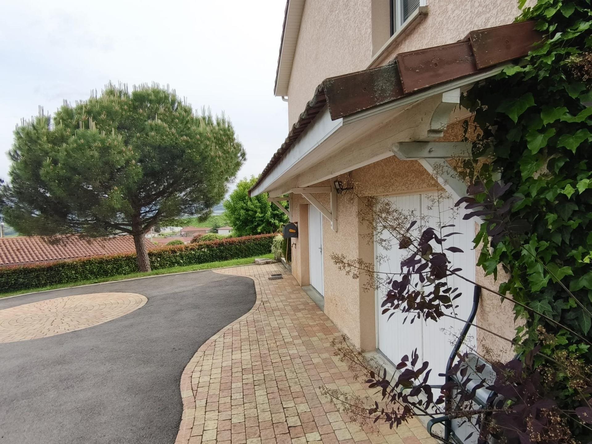 Maison à vendre, 115m², Saint-Romain-en-Jarez