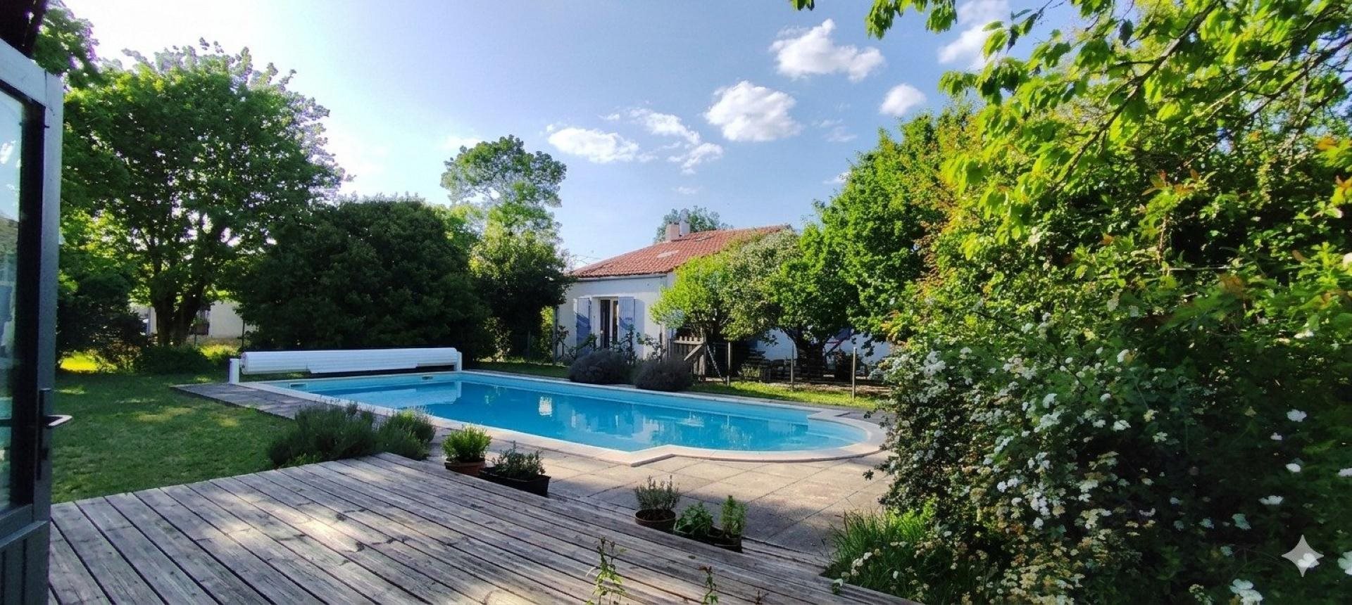 Maison à vendre, 155m², Genouillé