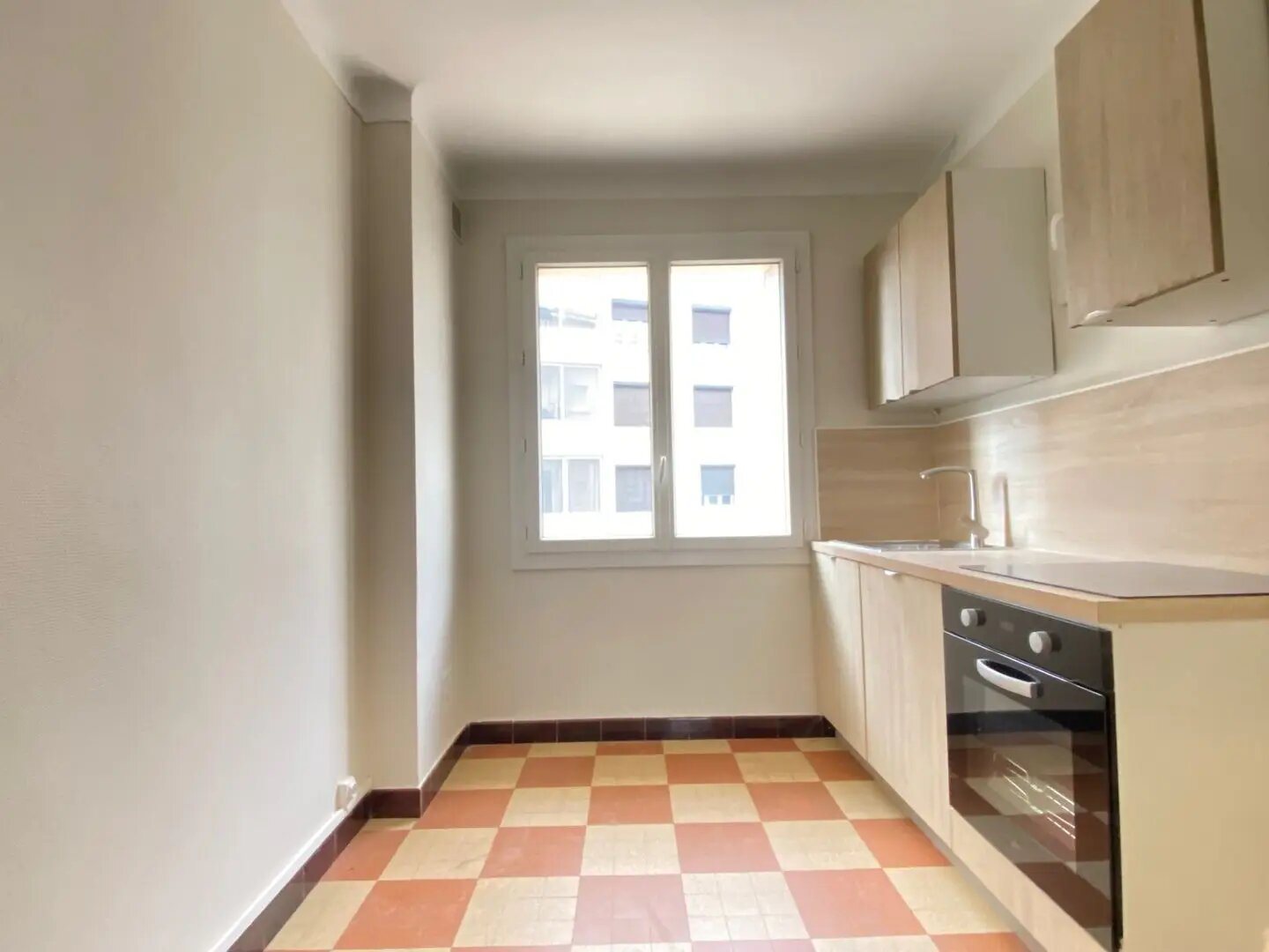 Appartement à louer, 60m², Roussillon