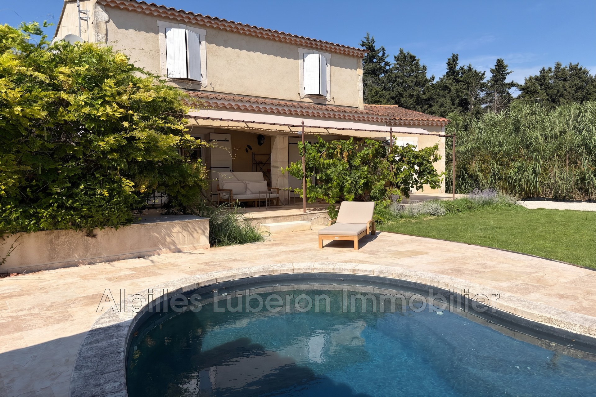 Maison à louer, 170m², Fontvieille