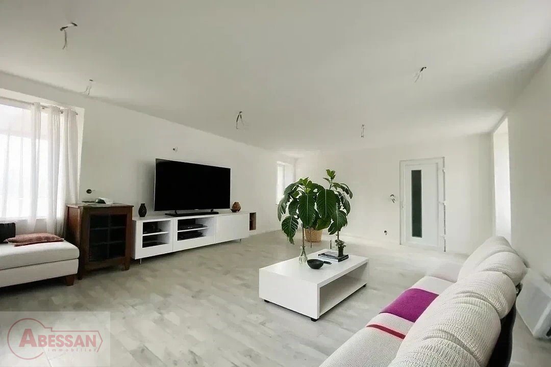 Maison à vendre, 500m², Bessèges
