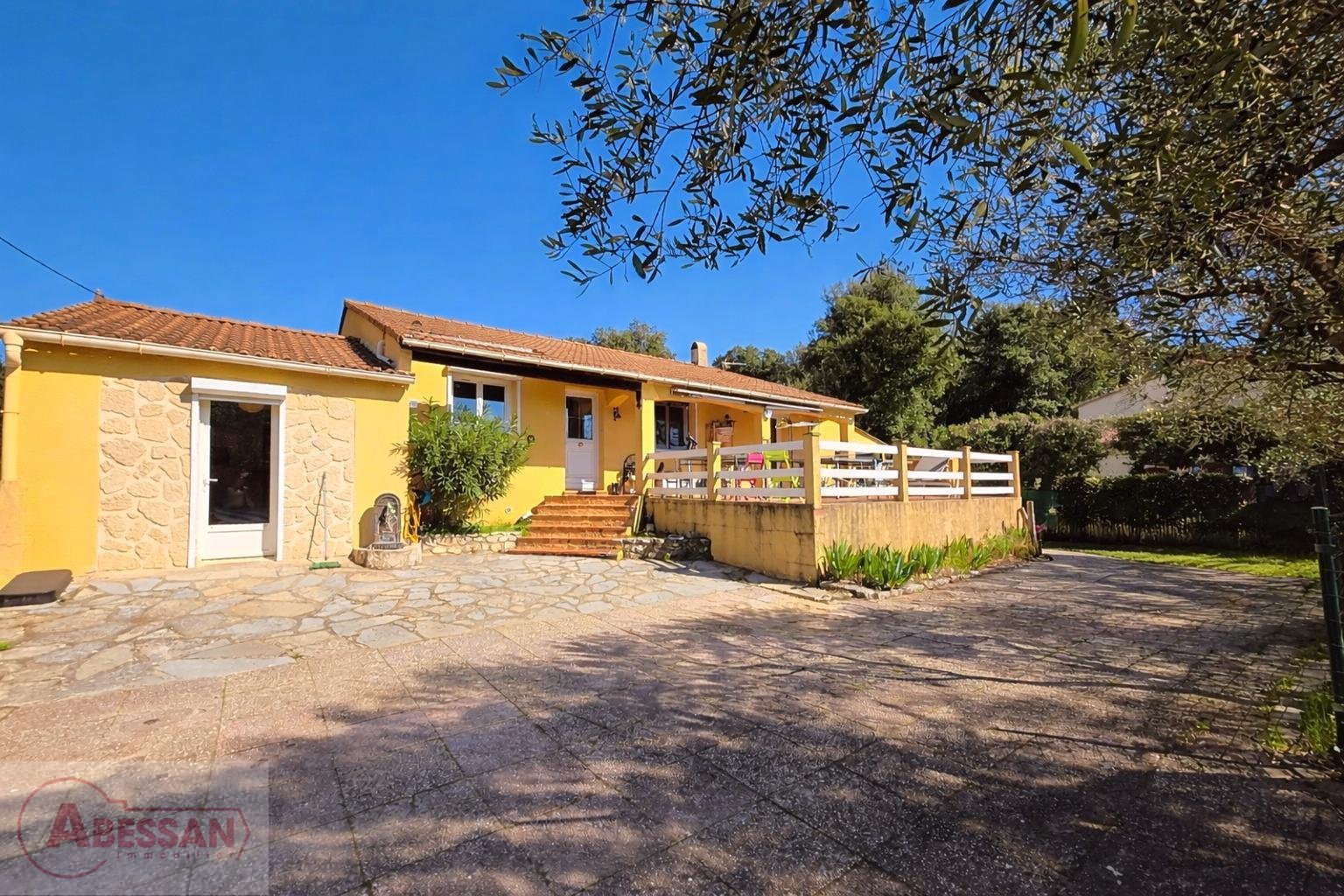 Maison à vendre, 106m², Saint-Privat-des-Vieux