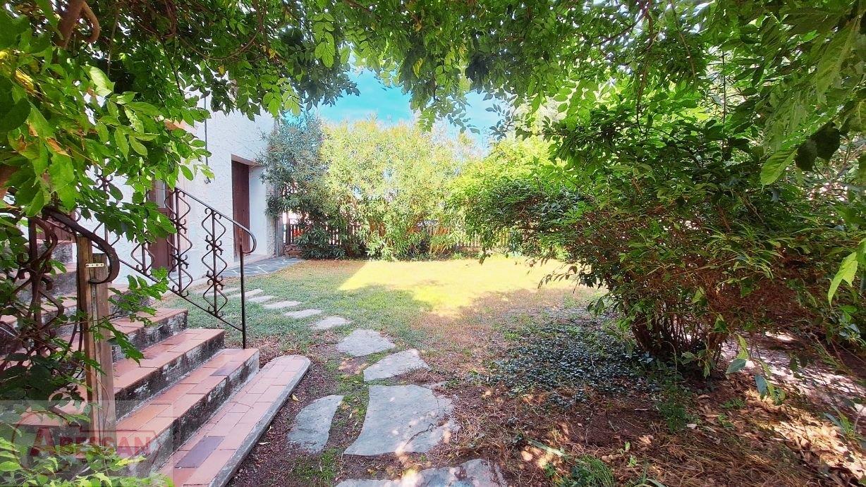 Maison à vendre, 225m², Lézan