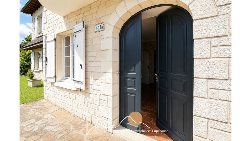 Maison à vendre, 277m², Saint-Sornin-Lavolps