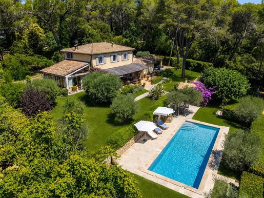 Maison 10 pièces 250 m² · à Mougins · 250 m² · 2 490 000 €