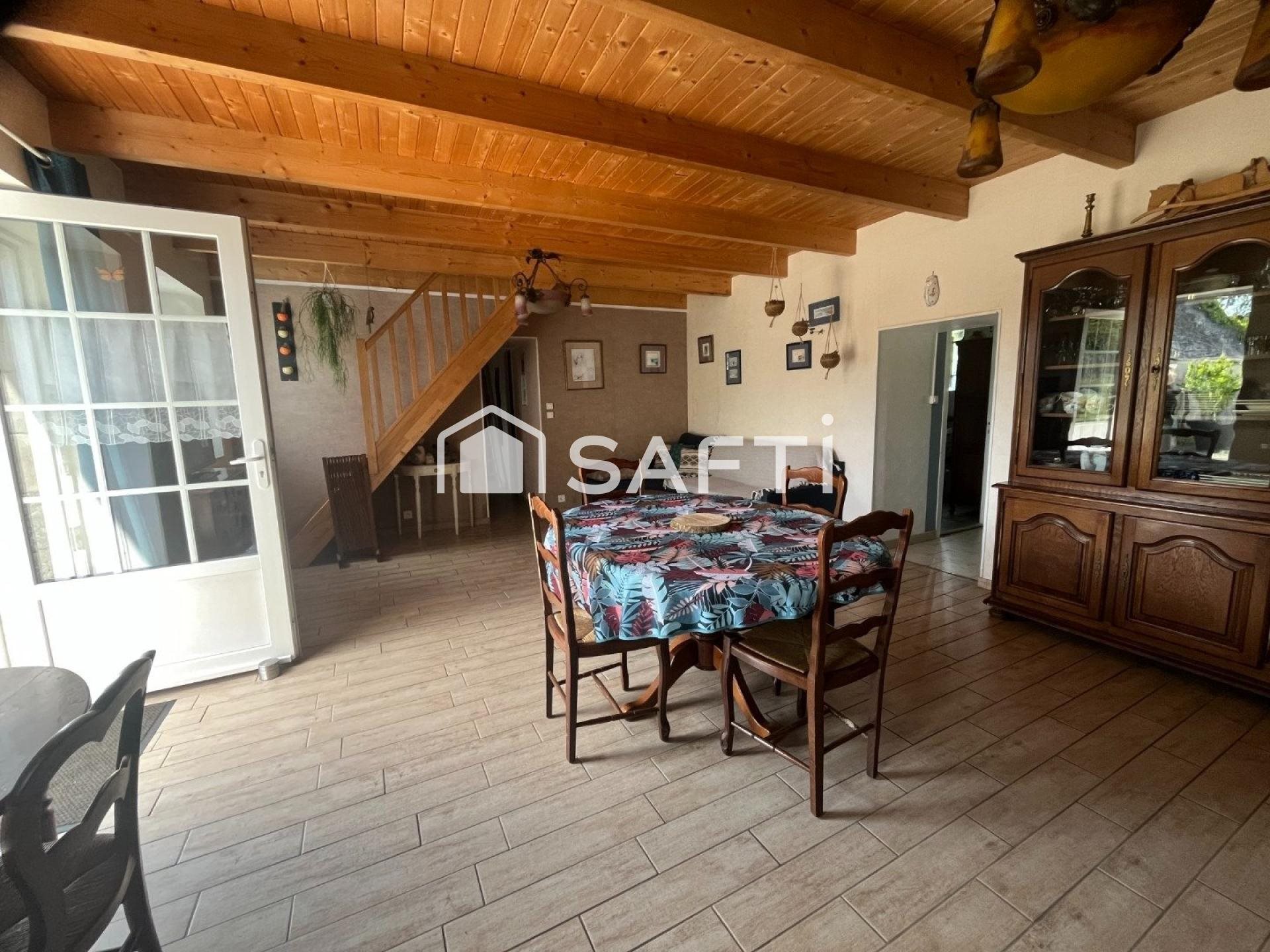 Maison à vendre, 113m², Belle-Isle-en-Terre