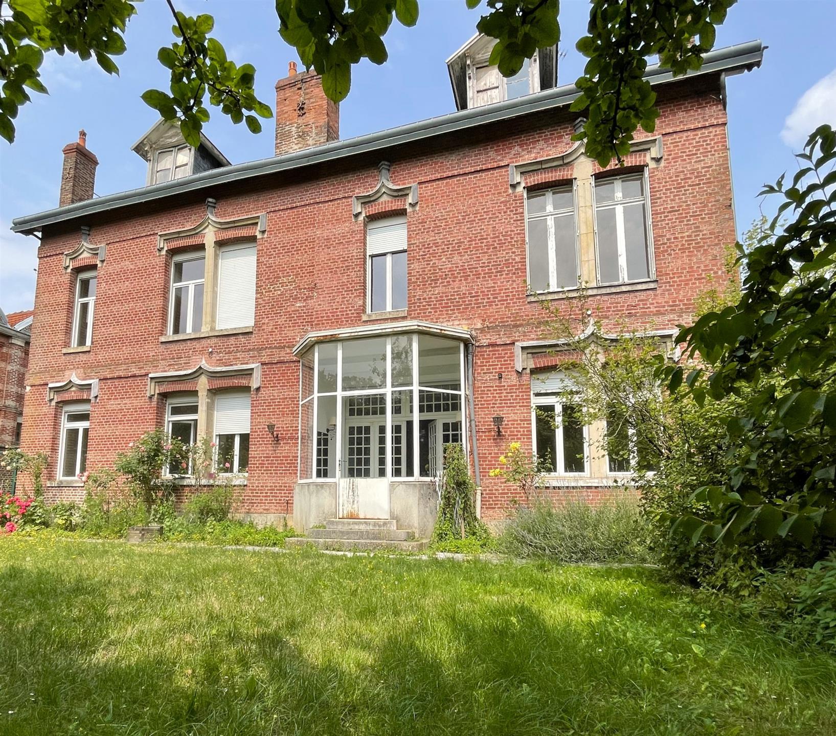 Maison à vendre, 260m², Saint-Quentin