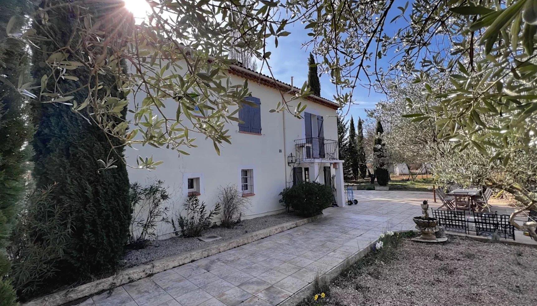 Maison à vendre, 240m², Villecroze