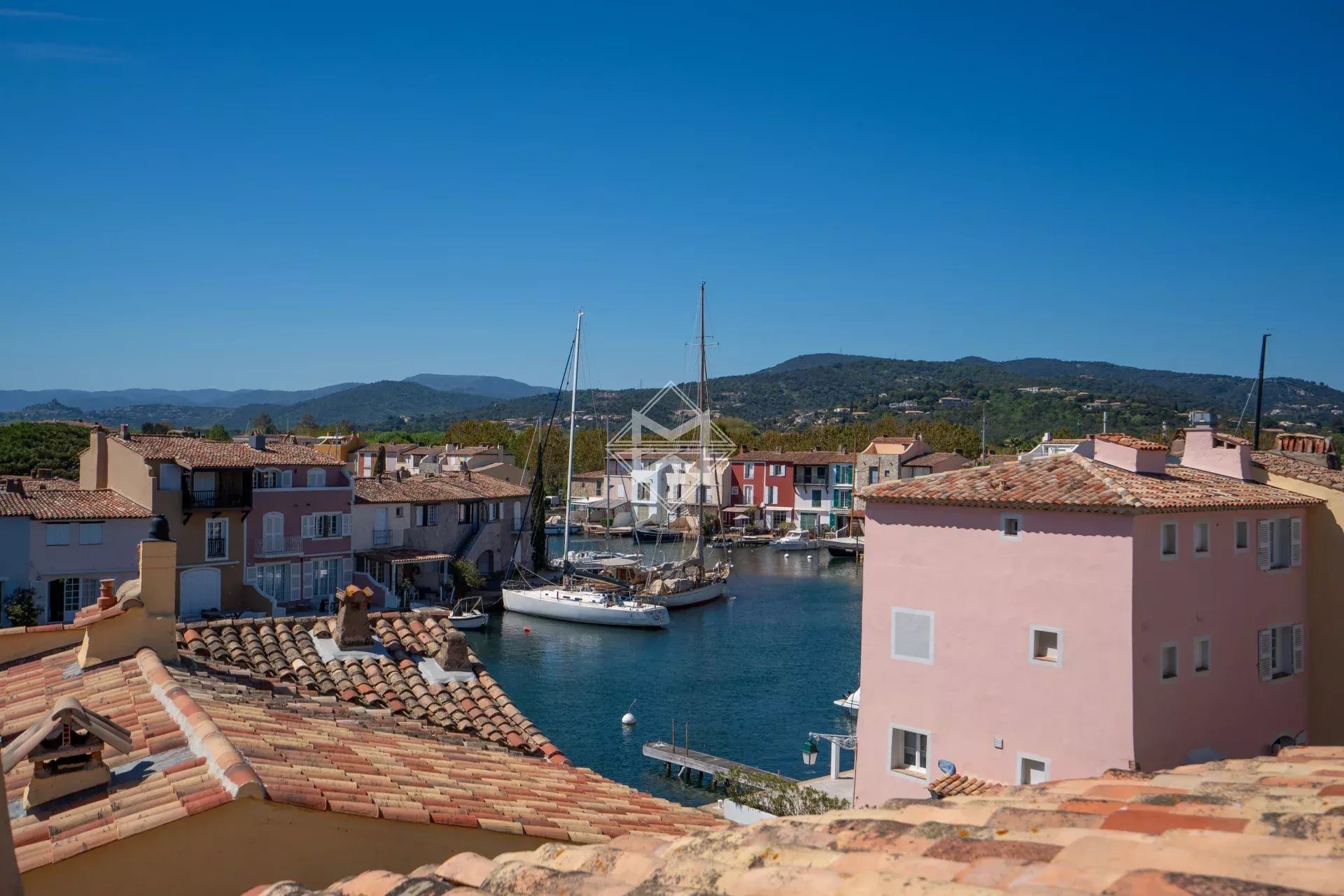 Maison à vendre, 240m², Grimaud
