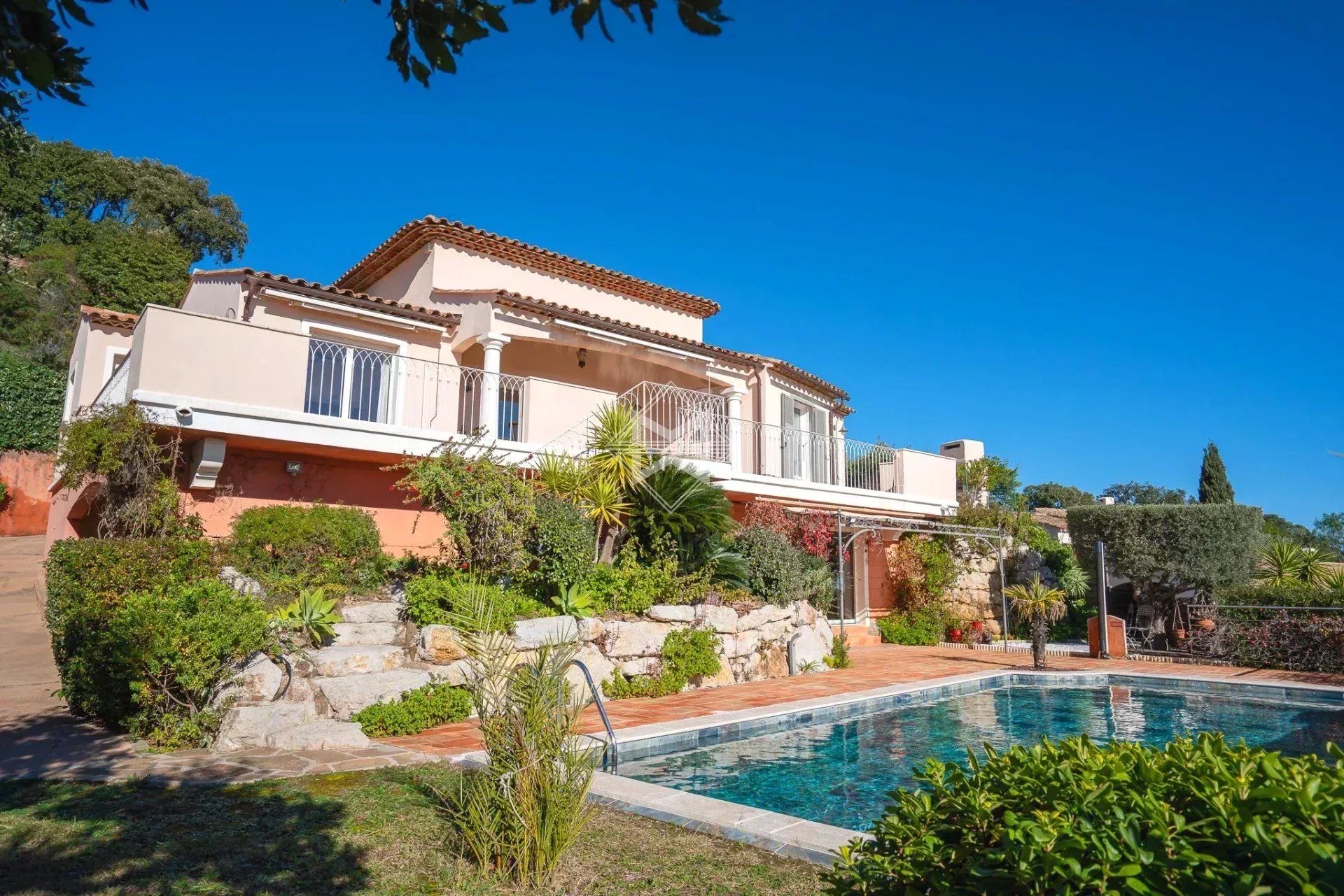 Maison à vendre, 170m², Cavalaire-sur-Mer