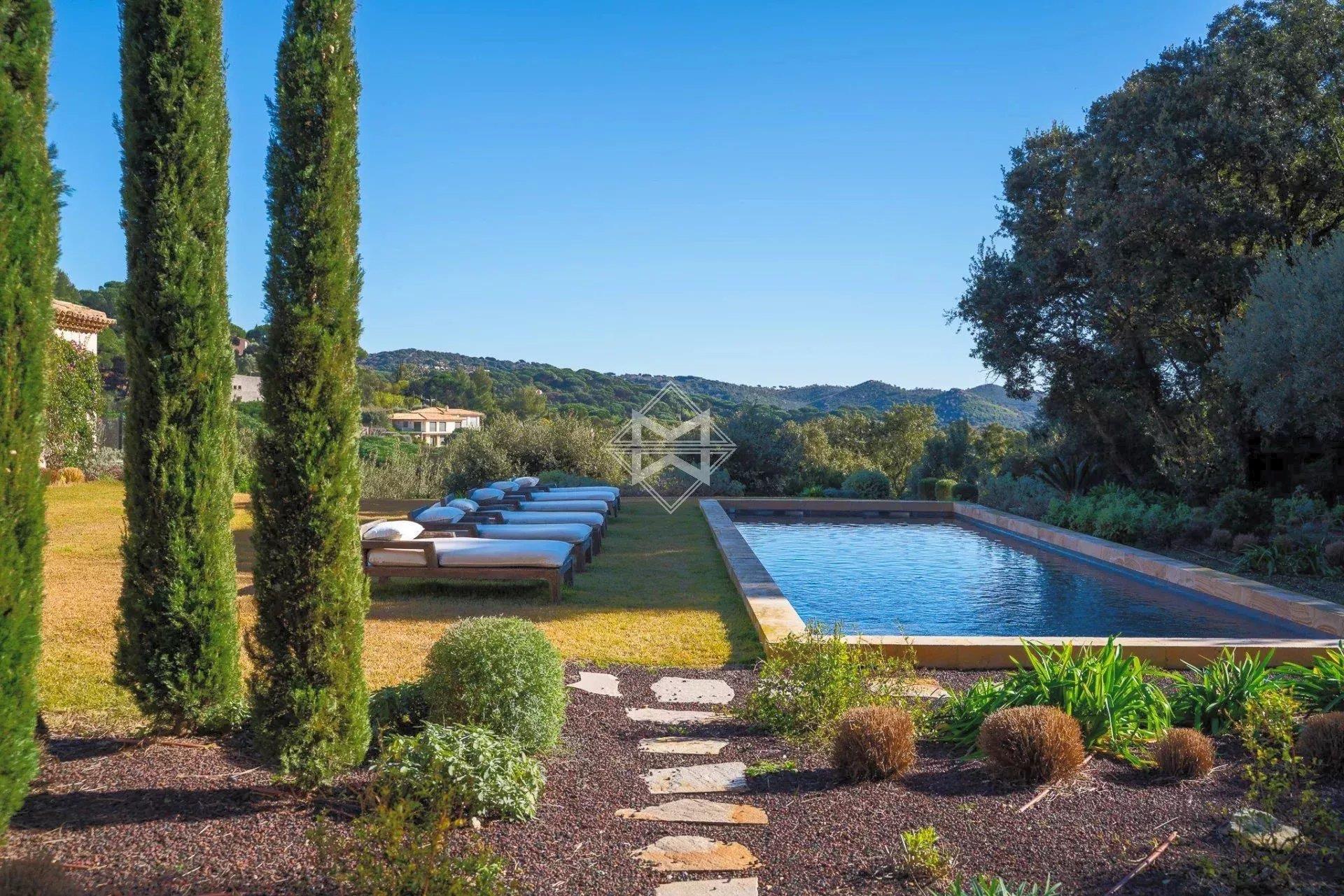Maison à vendre, 352m², La Croix-Valmer