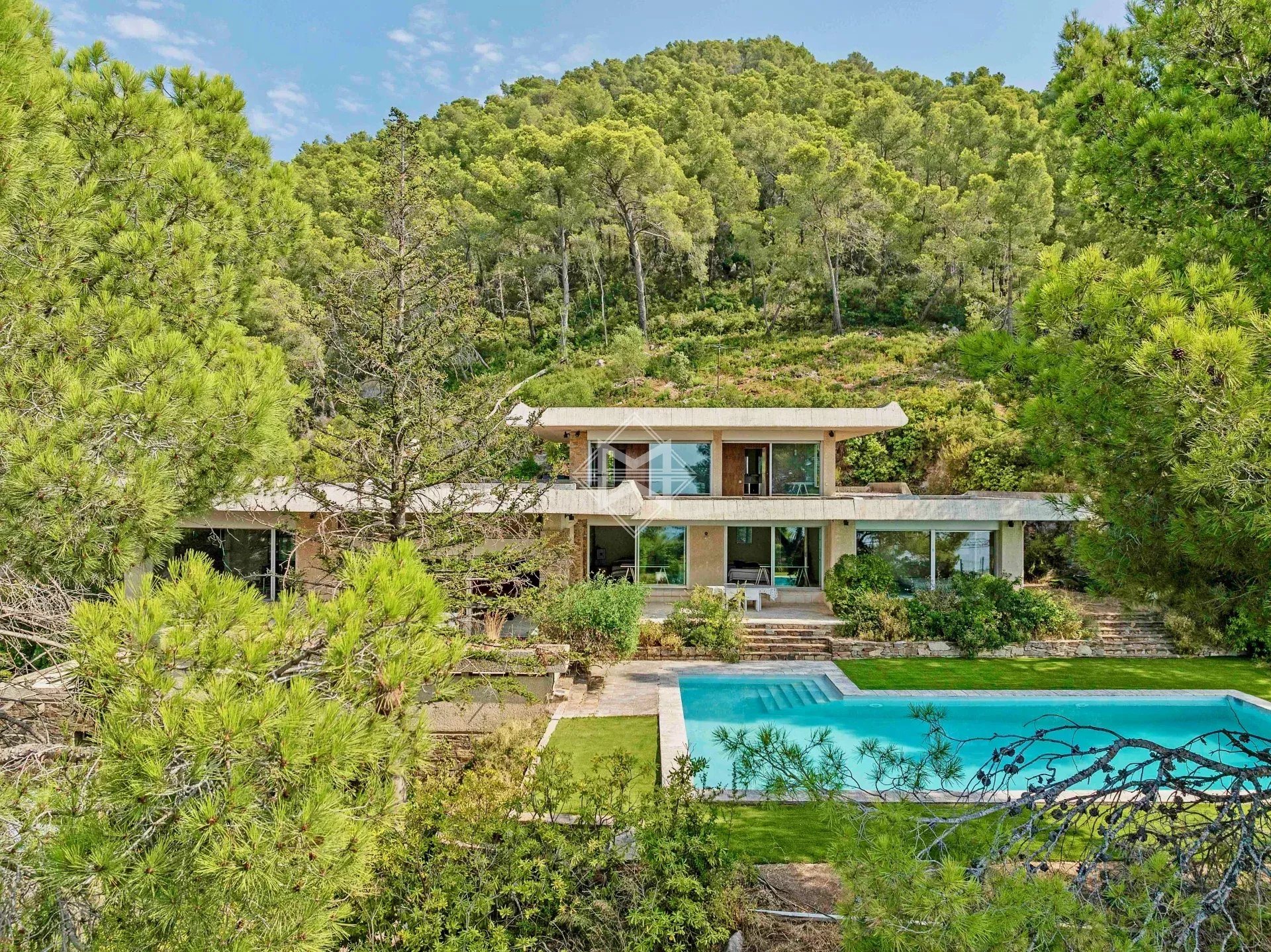 Maison à vendre, 400m², Carqueiranne