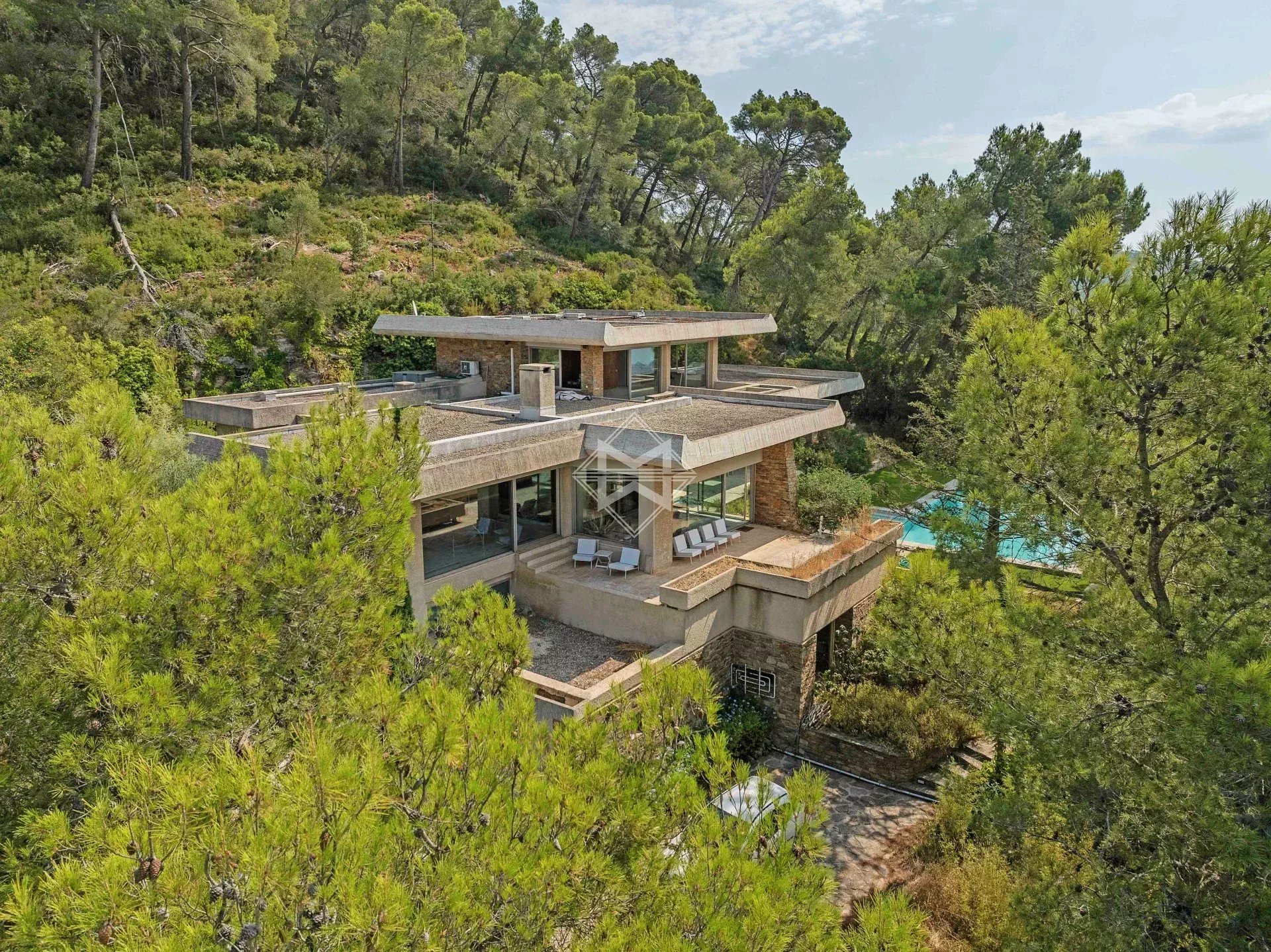 Maison à vendre, 400m², Carqueiranne