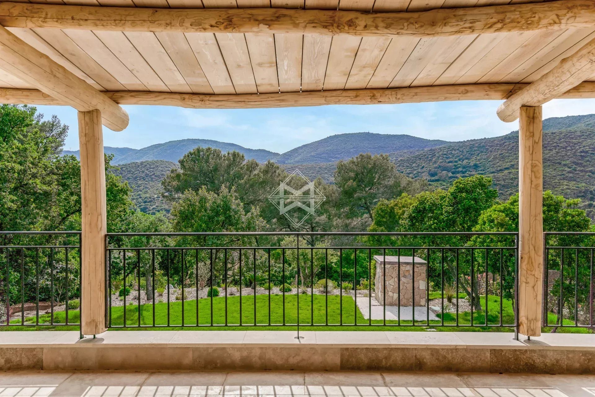 Maison à vendre, 180m², La Croix-Valmer