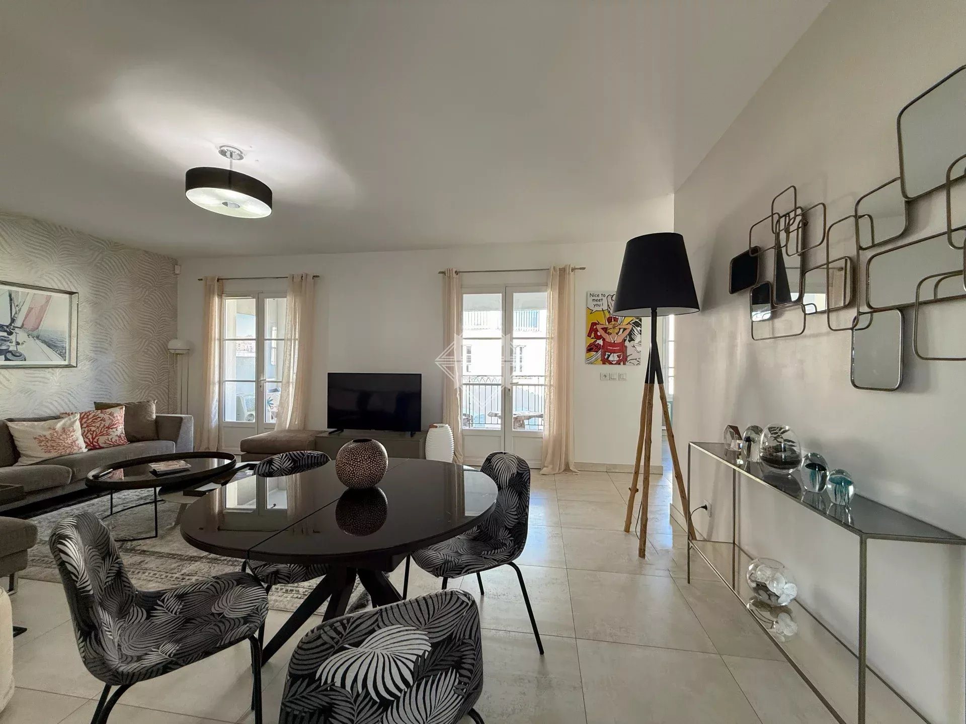 Saint-Tropez - Close To City-Center - 2 Bedrooms - Swimming Pool - Plus