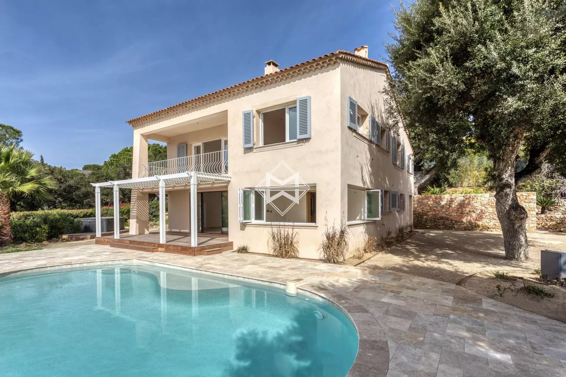 Maison à vendre, 200m², La Croix-Valmer