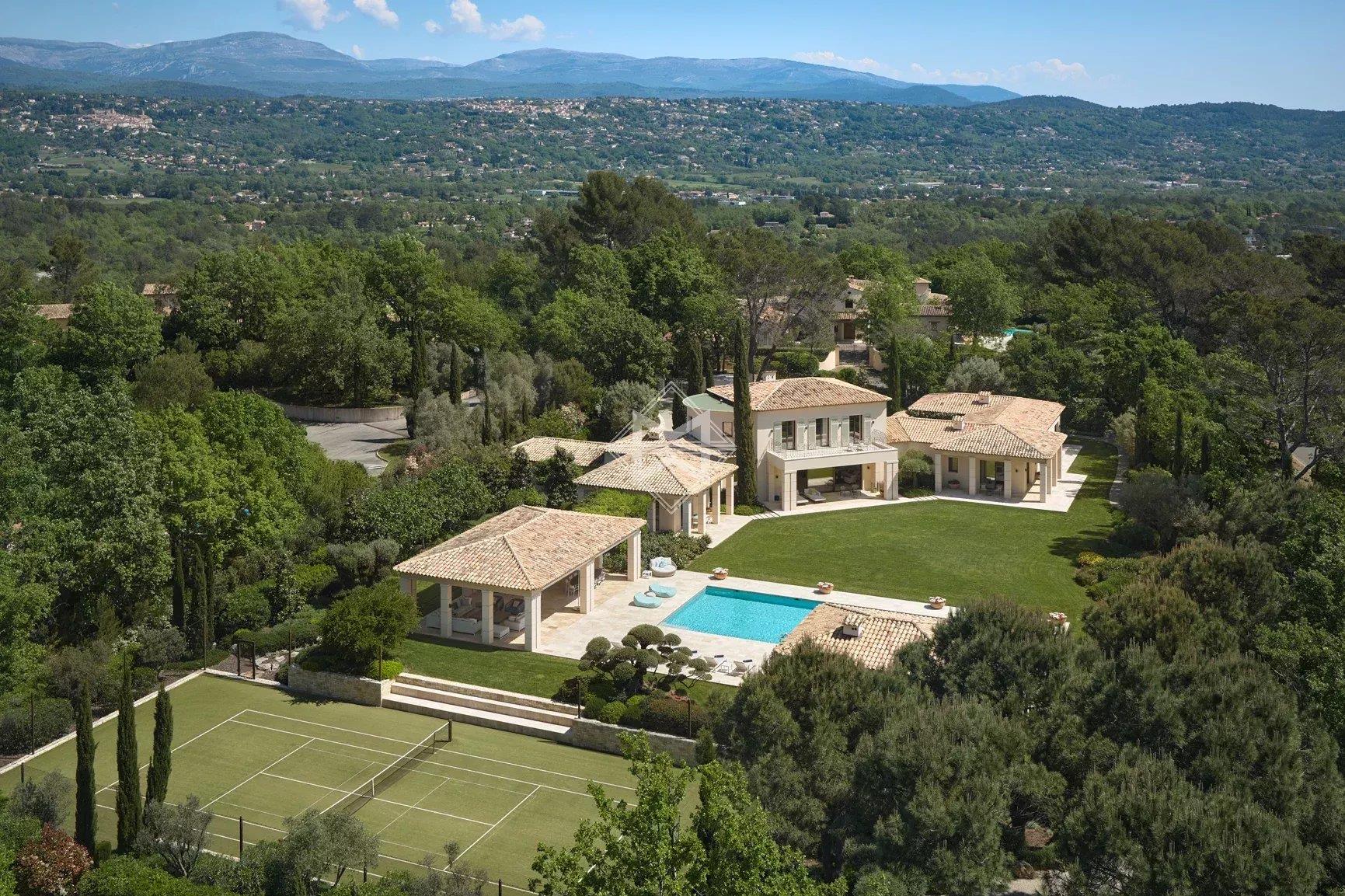 Maison à louer, 500m², Tourrettes