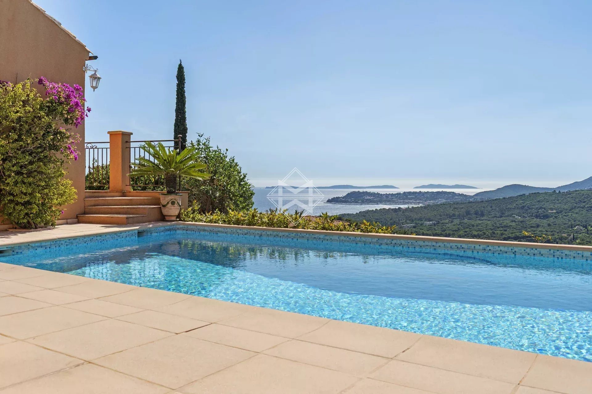 Maison à vendre, 230m², La Croix-Valmer