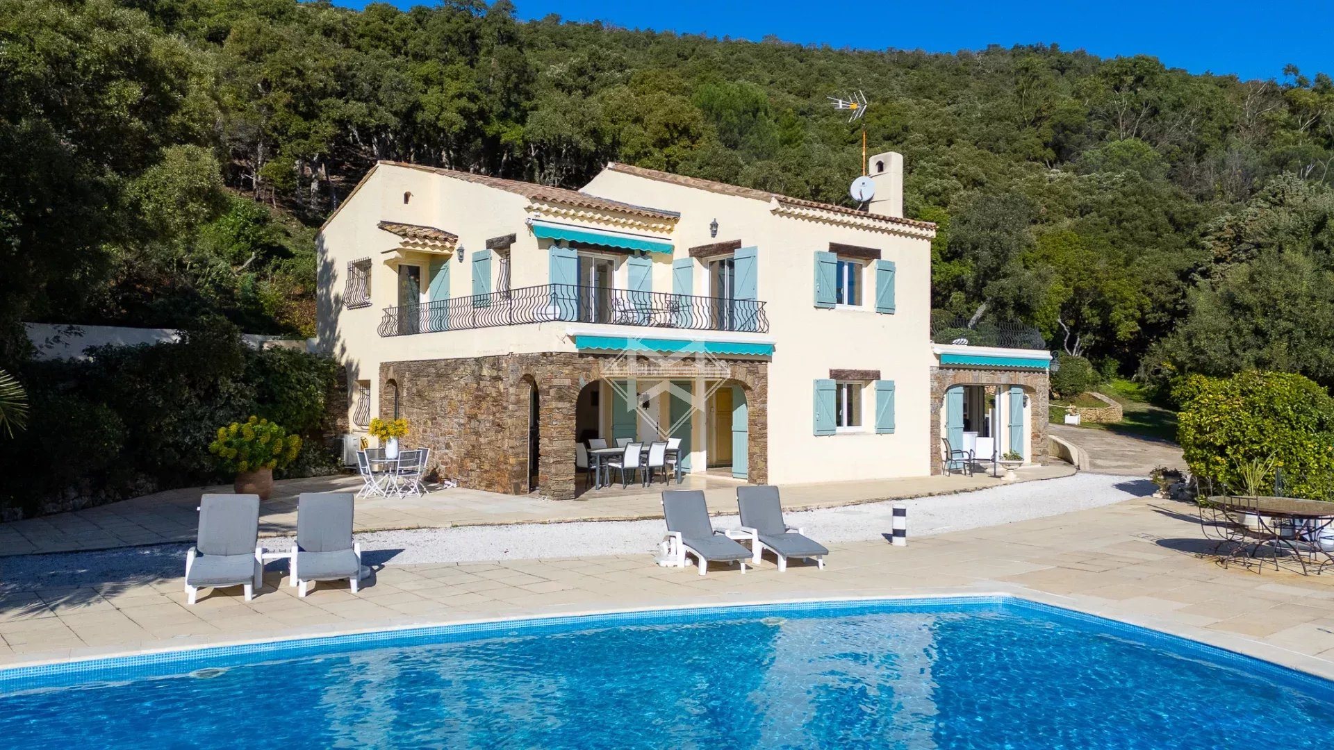 Maison à vendre, 200m², Cavalaire-sur-Mer
