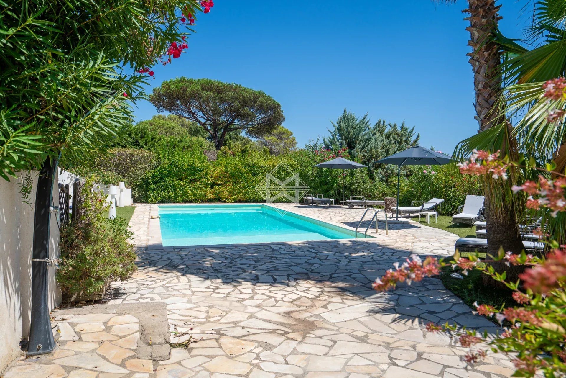 Maison à vendre, 225m², La Croix-Valmer