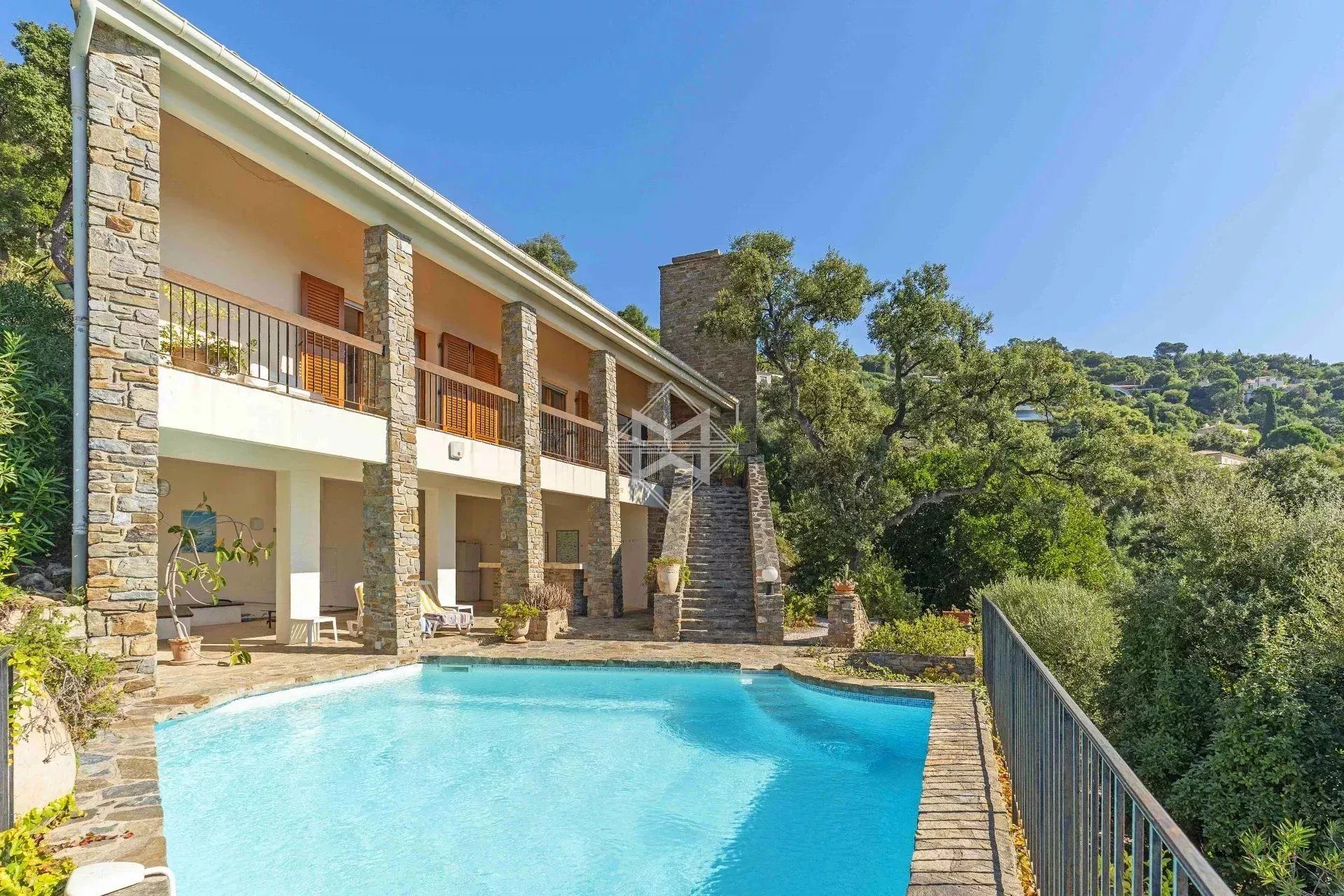 Maison à vendre, 188m², Le Lavandou